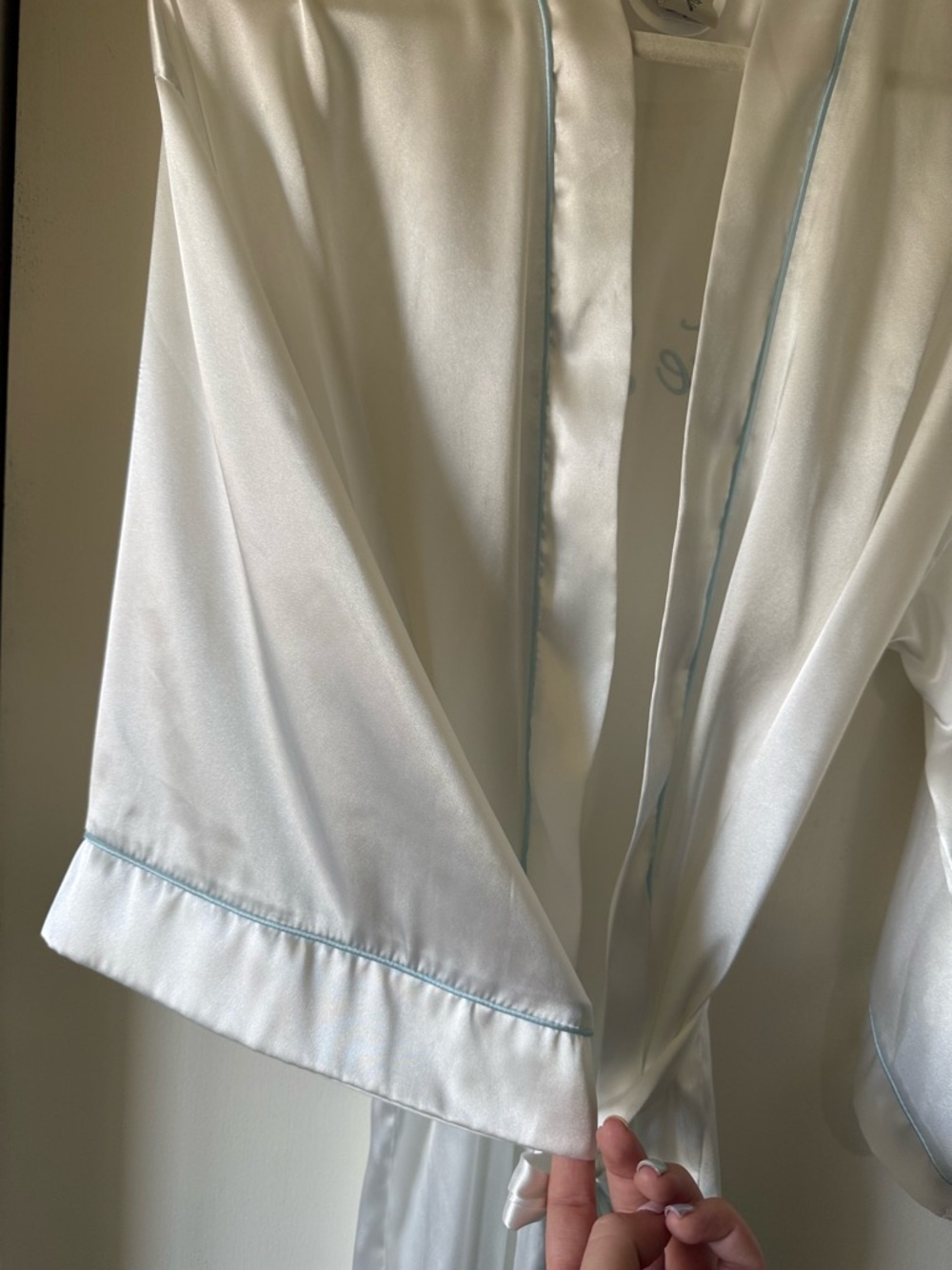 White Satin 'The Bride' Embroidered Robe In Bloom bridal wedding getting ready - Picture 7 of 8
